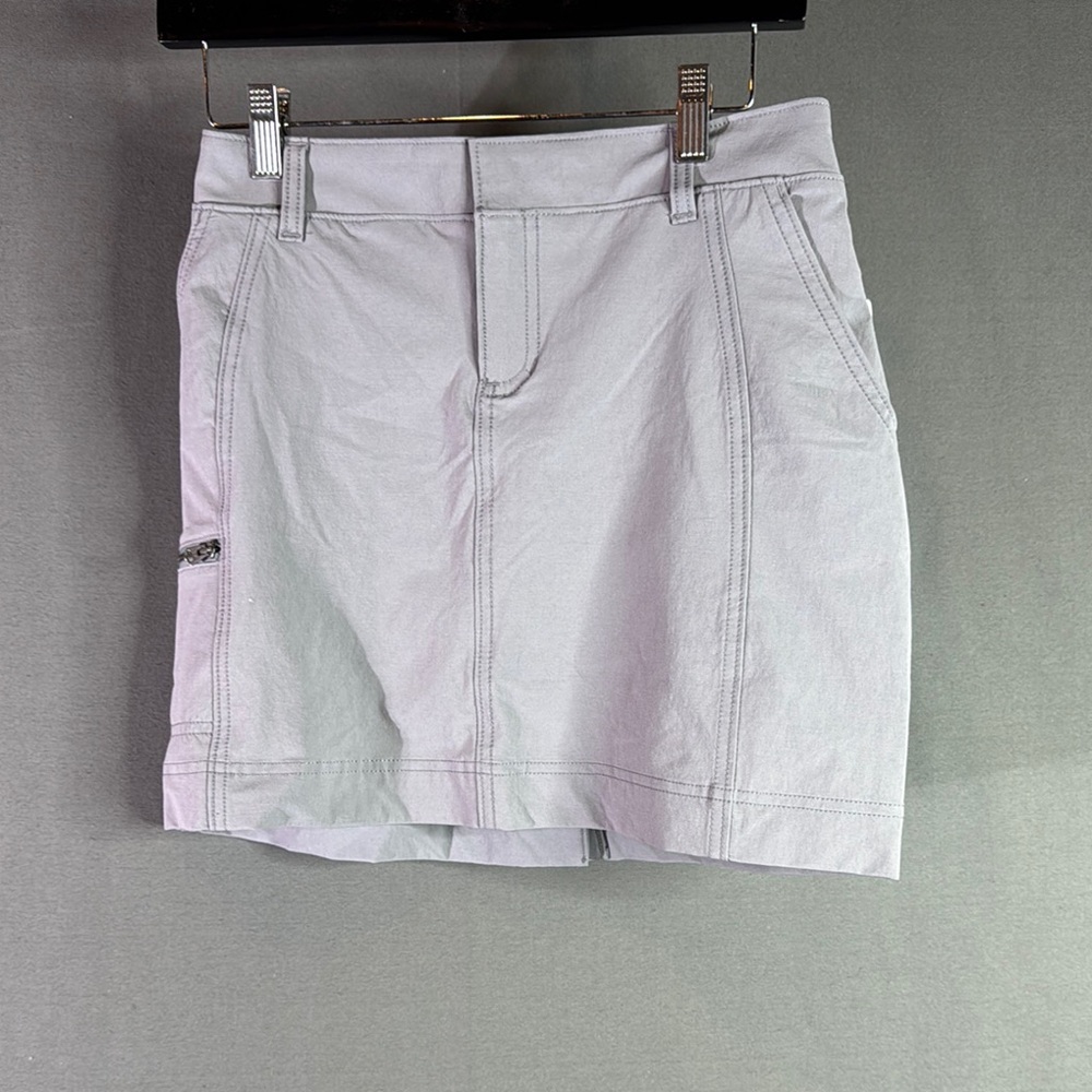 Athleta Light Gray Mini‎ Skort size 2